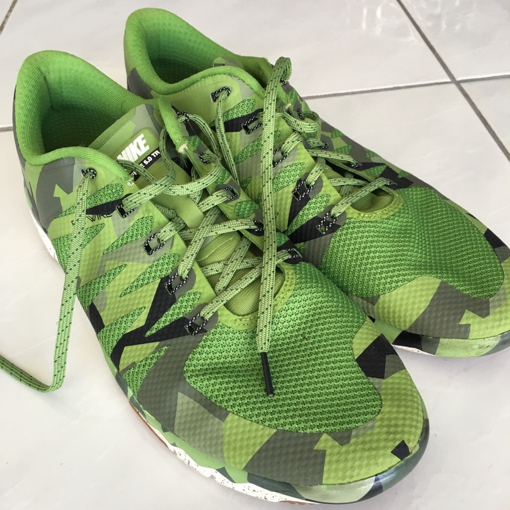 NIKE air training shoes size 13
